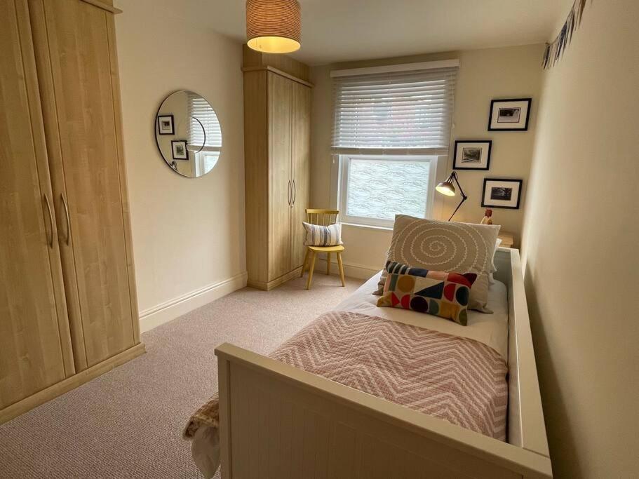 Beautiful 2 Bedroom With Estuary Views Appartement Deganwy