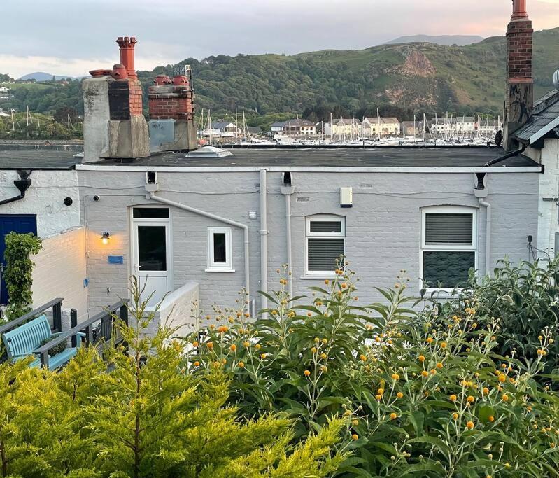 Beautiful 2 Bedroom With Estuary Views * Deganwy