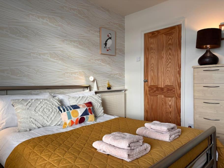 Beautiful 2 Bedroom With Estuary Views